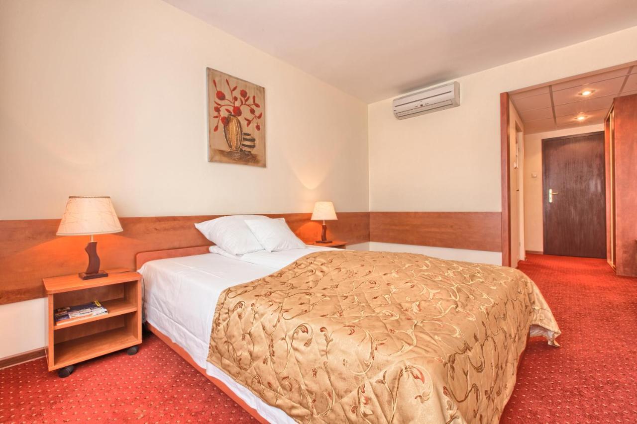 Jubilat 3* Zamość